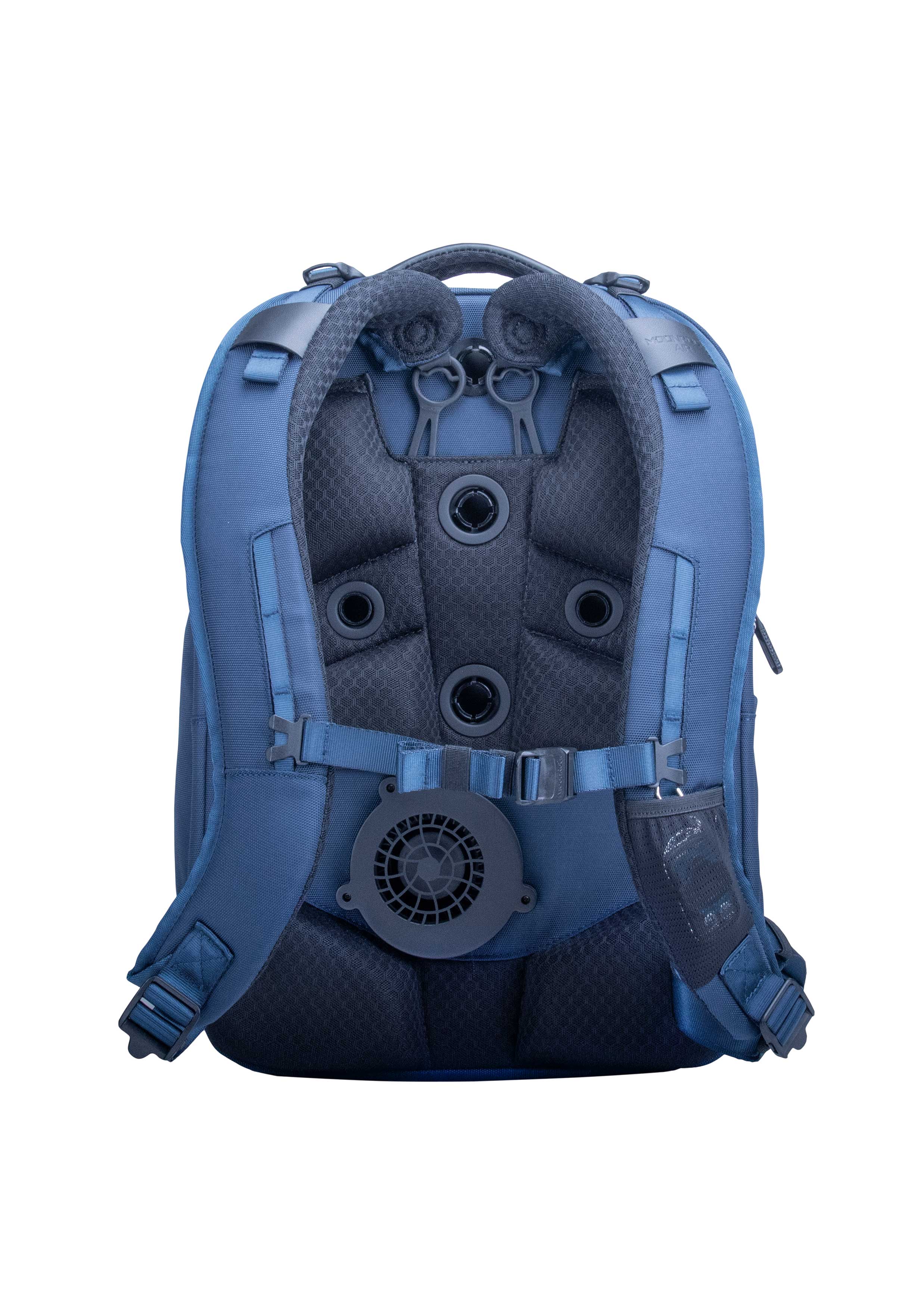 2020 red dot design concept award，MoonRock Air，knapsack，dissipate heat，3D shoulder strap，