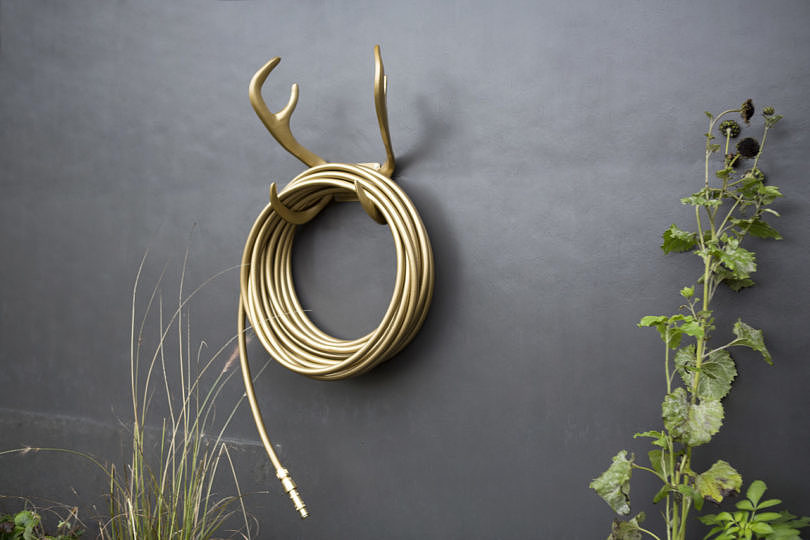 Garden Glory，Linda bratrov，Hose and bracket，architectural style，Garden glory，