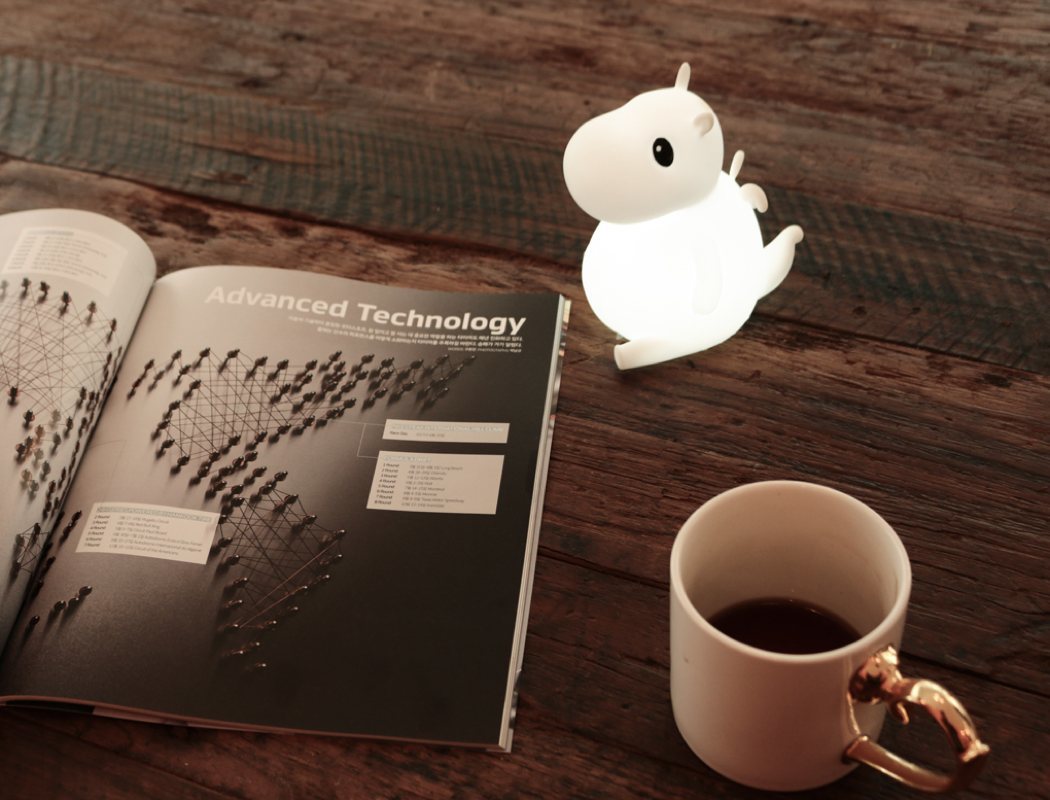 Desk lamp，led，Emotionalization，Discoloration，