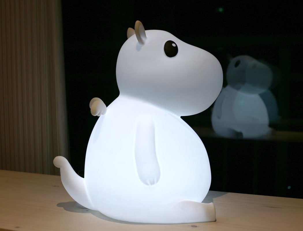 Desk lamp，led，Emotionalization，Discoloration，