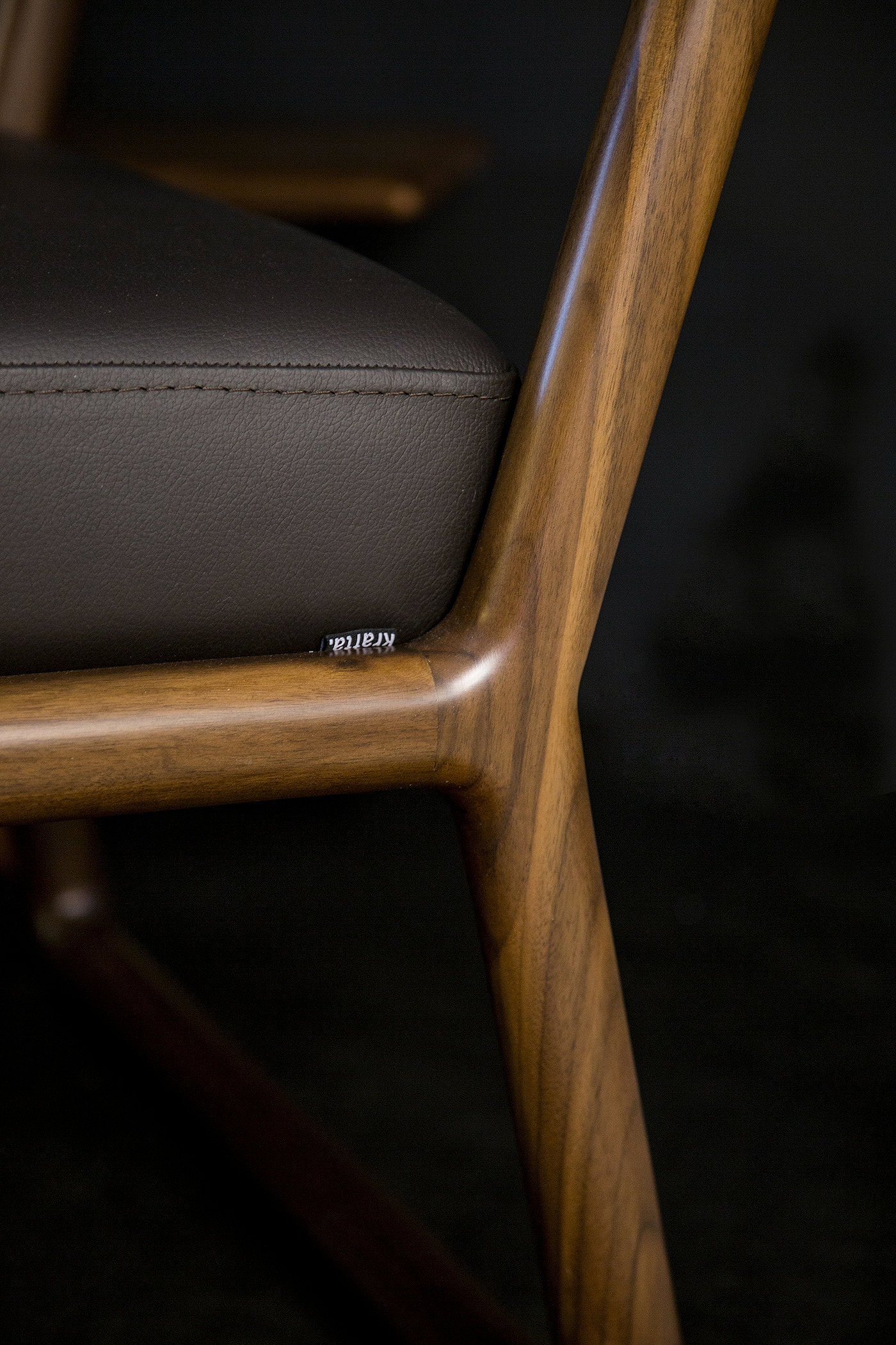 Armchair，classic，solid wood，Leatherwear，