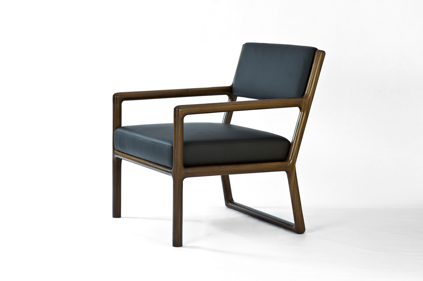 Armchair，classic，solid wood，Leatherwear，