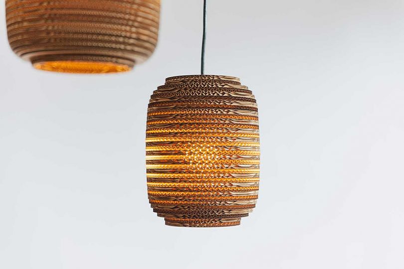 a chandelier，Corrugated paper，environment protection，recovery，