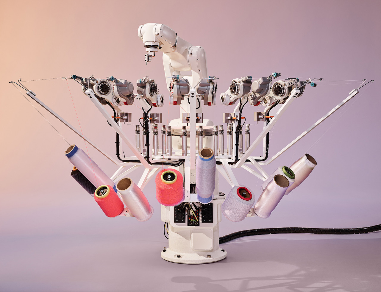 sneakers，machine，adidas，accurate，