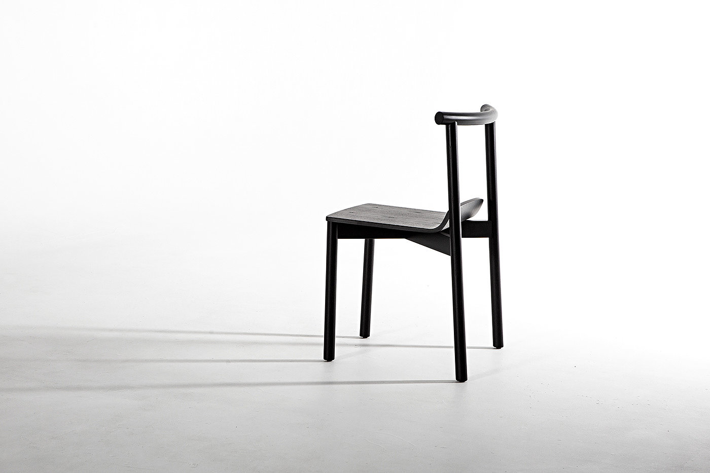 2020 red dot design concept award，Wox，chair，Stack，Pure white wax wood，Ergonomics，