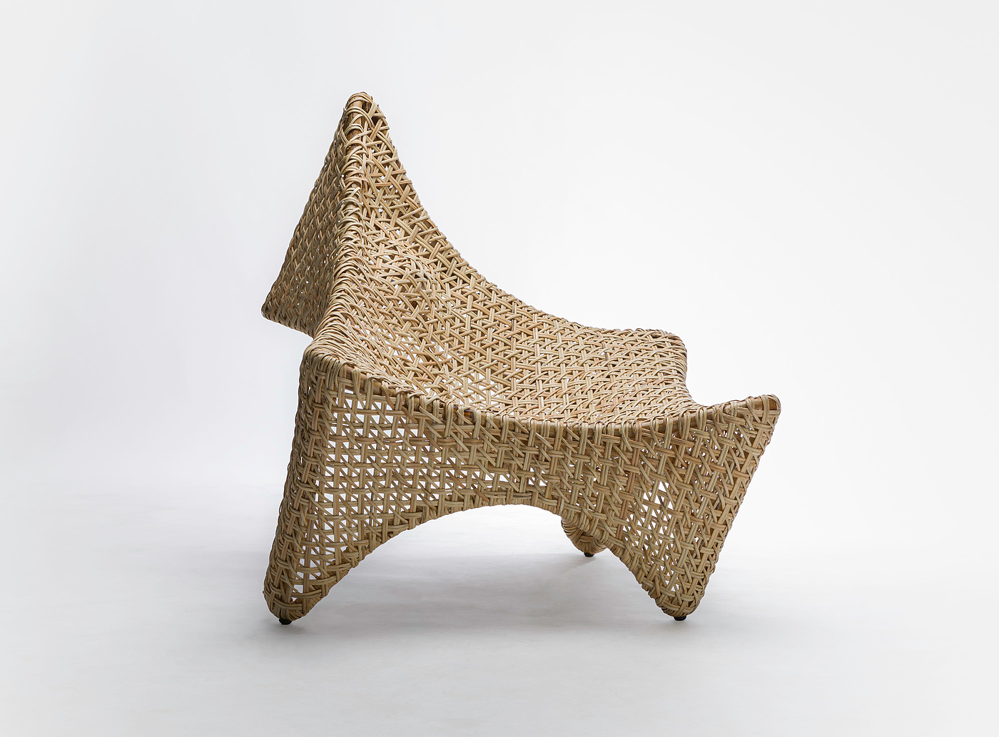 2020 red dot design concept award，Thun Lounge Chair，Leisure chair，chair，made of rattan，