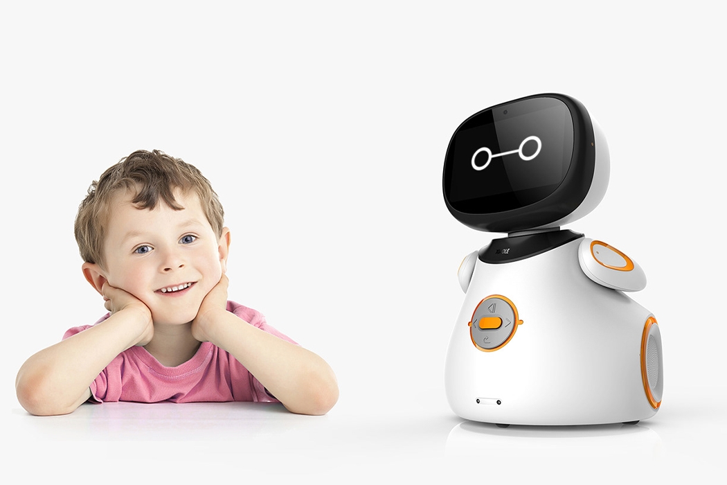 robot，intelligence，translator，encyclopedia，entertainment，