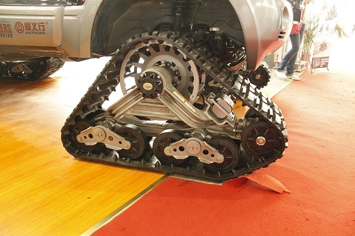 two thousand and eleven，Modified vehicle，