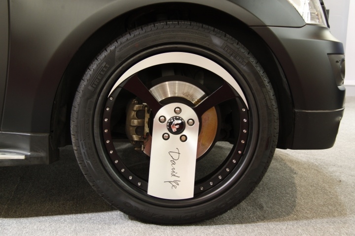 two thousand and eleven，Modified vehicle，