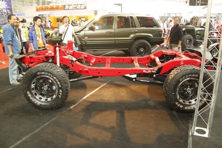 two thousand and eleven，Modified vehicle，