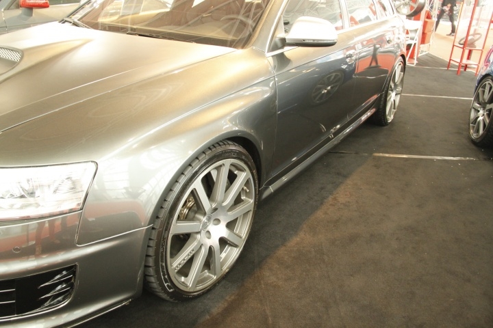 two thousand and eleven，Modified vehicle，