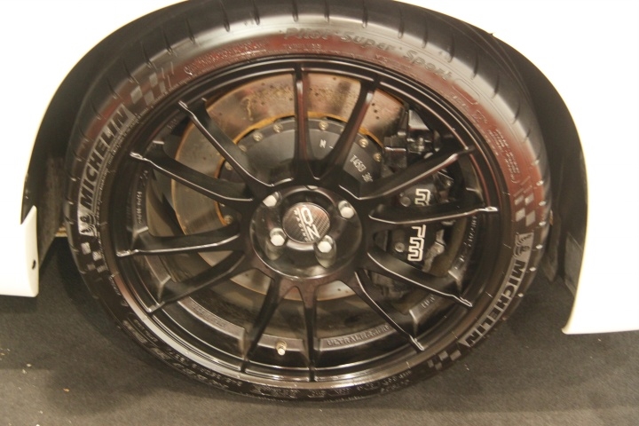 two thousand and eleven，Modified vehicle，