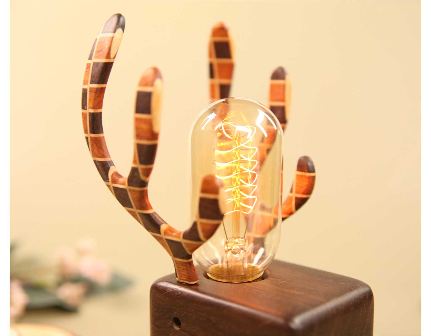 Original, cultural and creative, table lamp, industrial product design，