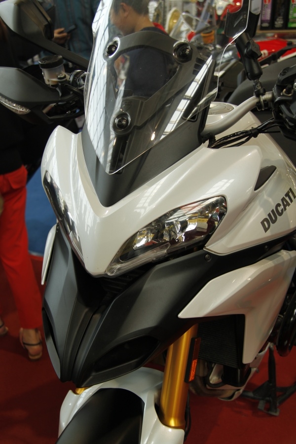 two thousand and eleven，Modified vehicle，