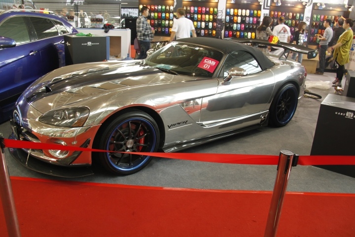 two thousand and eleven，Modified vehicle，