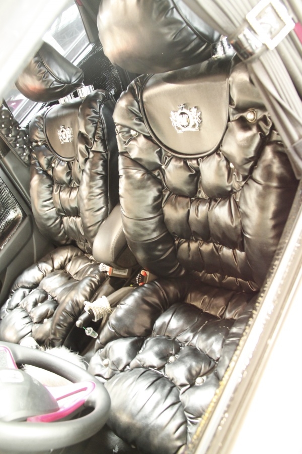 two thousand and eleven，Modified vehicle，