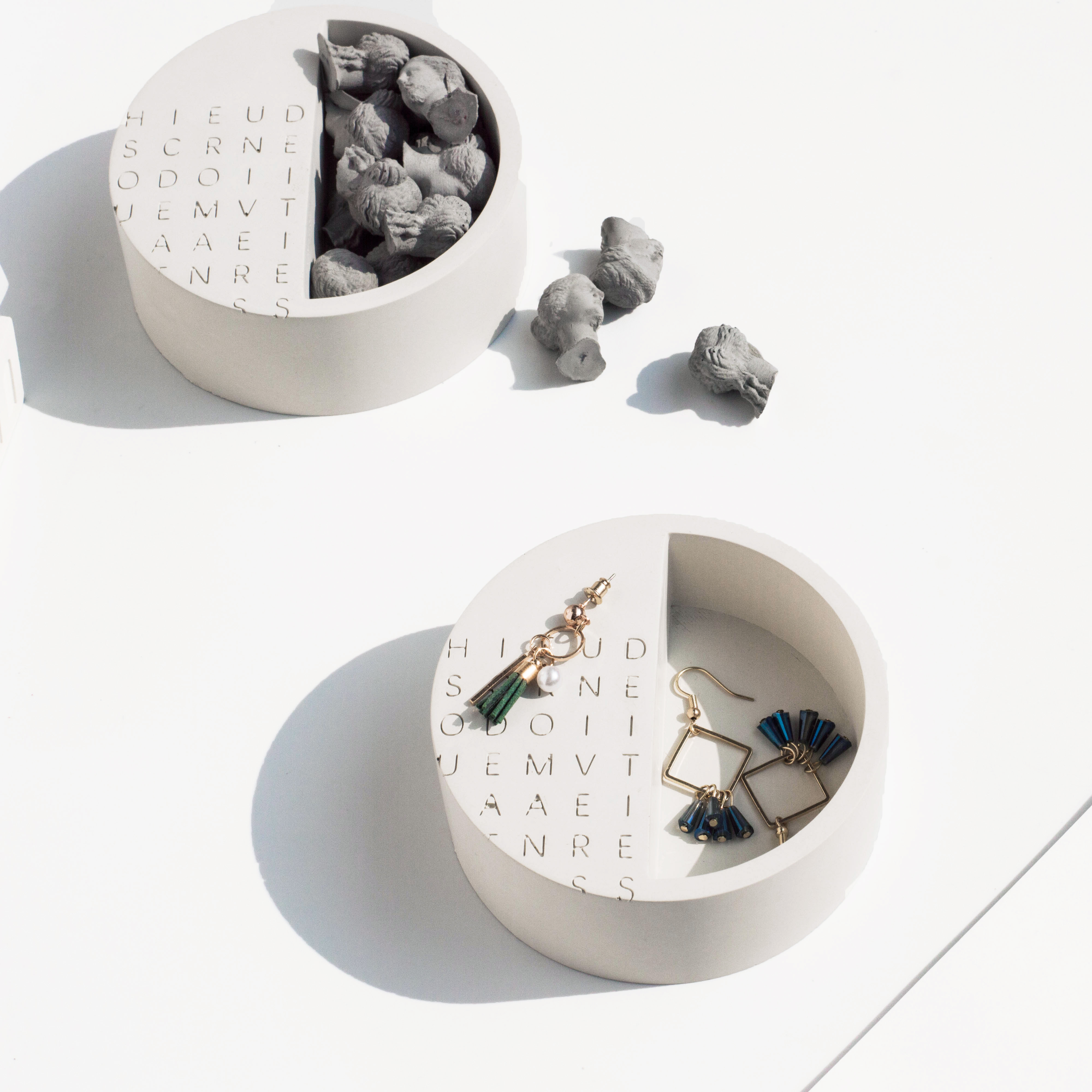 Original handwork，Positive and negative geometry，Fair faced concrete，