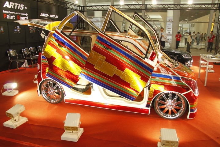 two thousand and eleven，Modified vehicle，