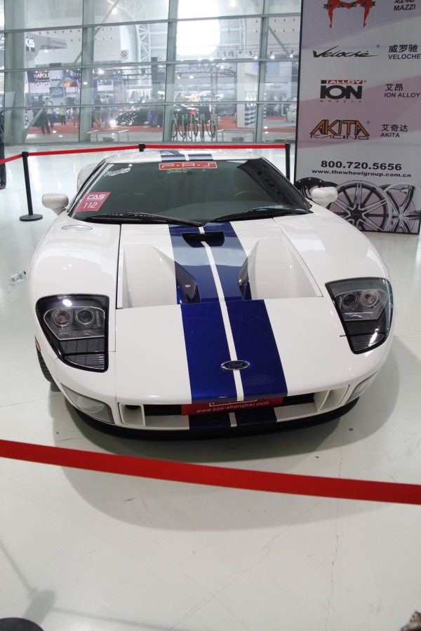 two thousand and eleven，Modified vehicle，