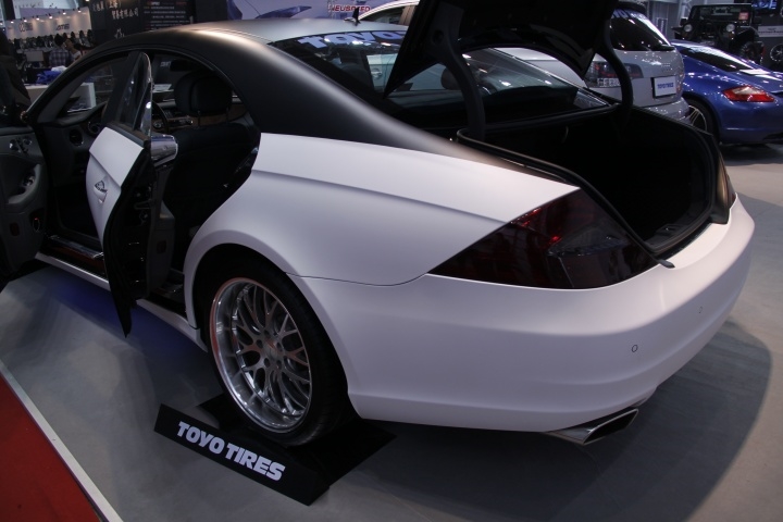 two thousand and eleven，Modified vehicle，