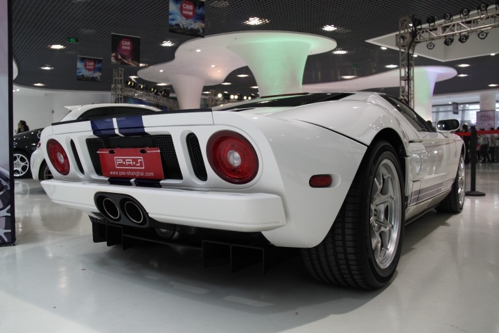 two thousand and eleven，Modified vehicle，