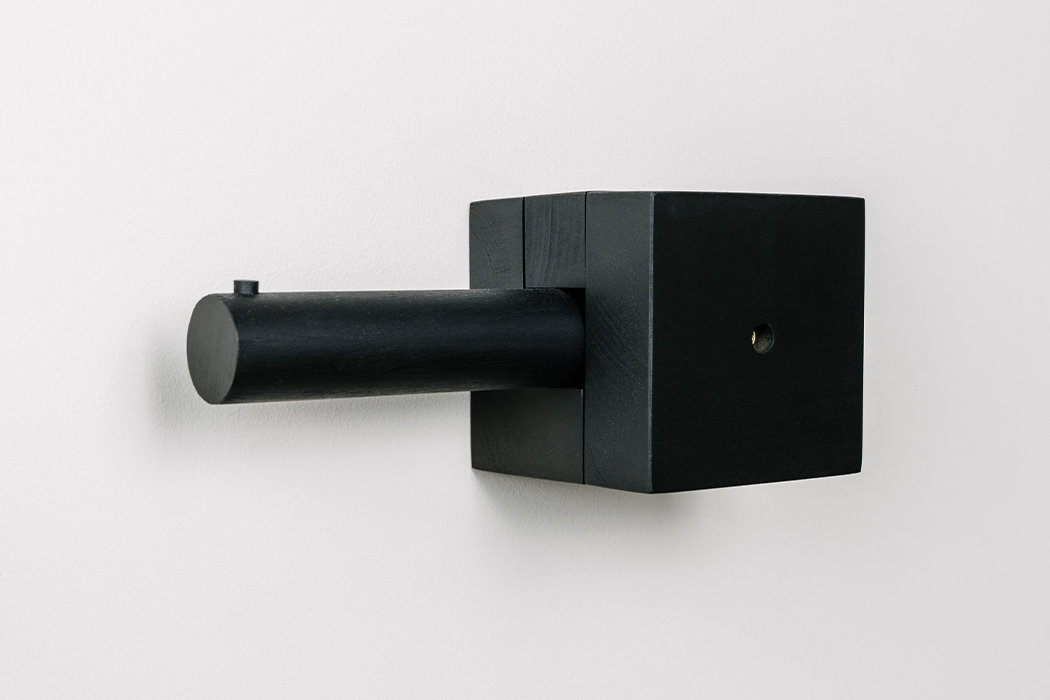 toilet paper，Heidi Korsavong，Toilet paper holder，