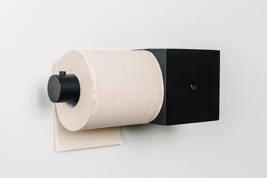 toilet paper，Heidi Korsavong，Toilet paper holder，