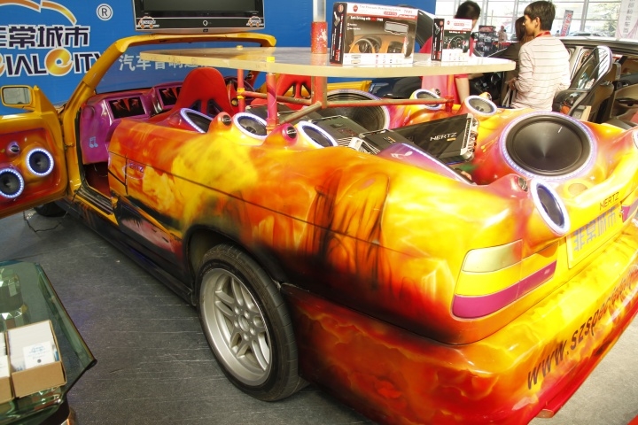 two thousand and eleven，Modified vehicle，