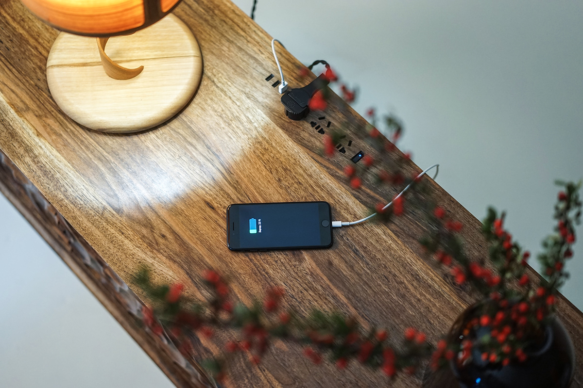 Table，solid wood，classical，