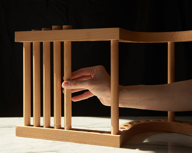 The Wave Shelf，bookshelf，woodiness，