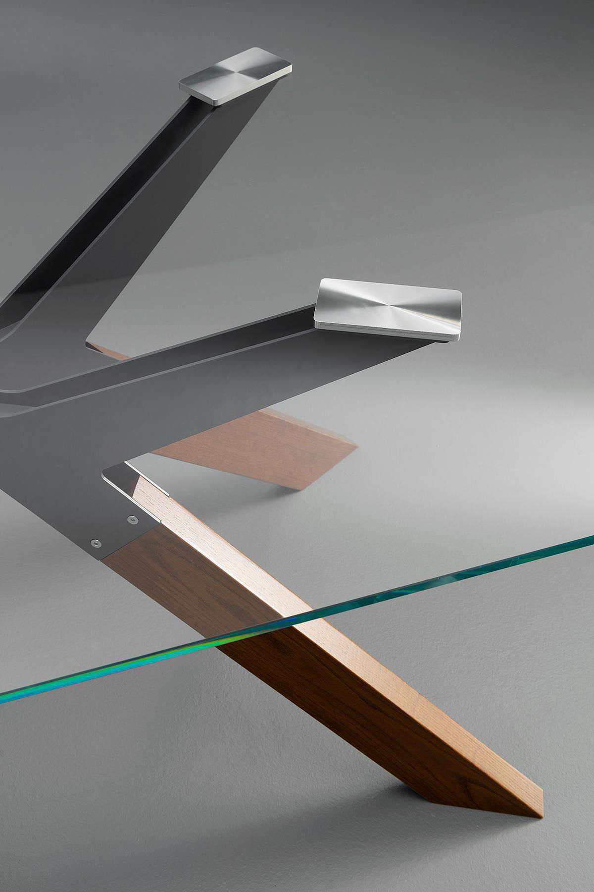 Table，Metal，texture of material，furniture design ，