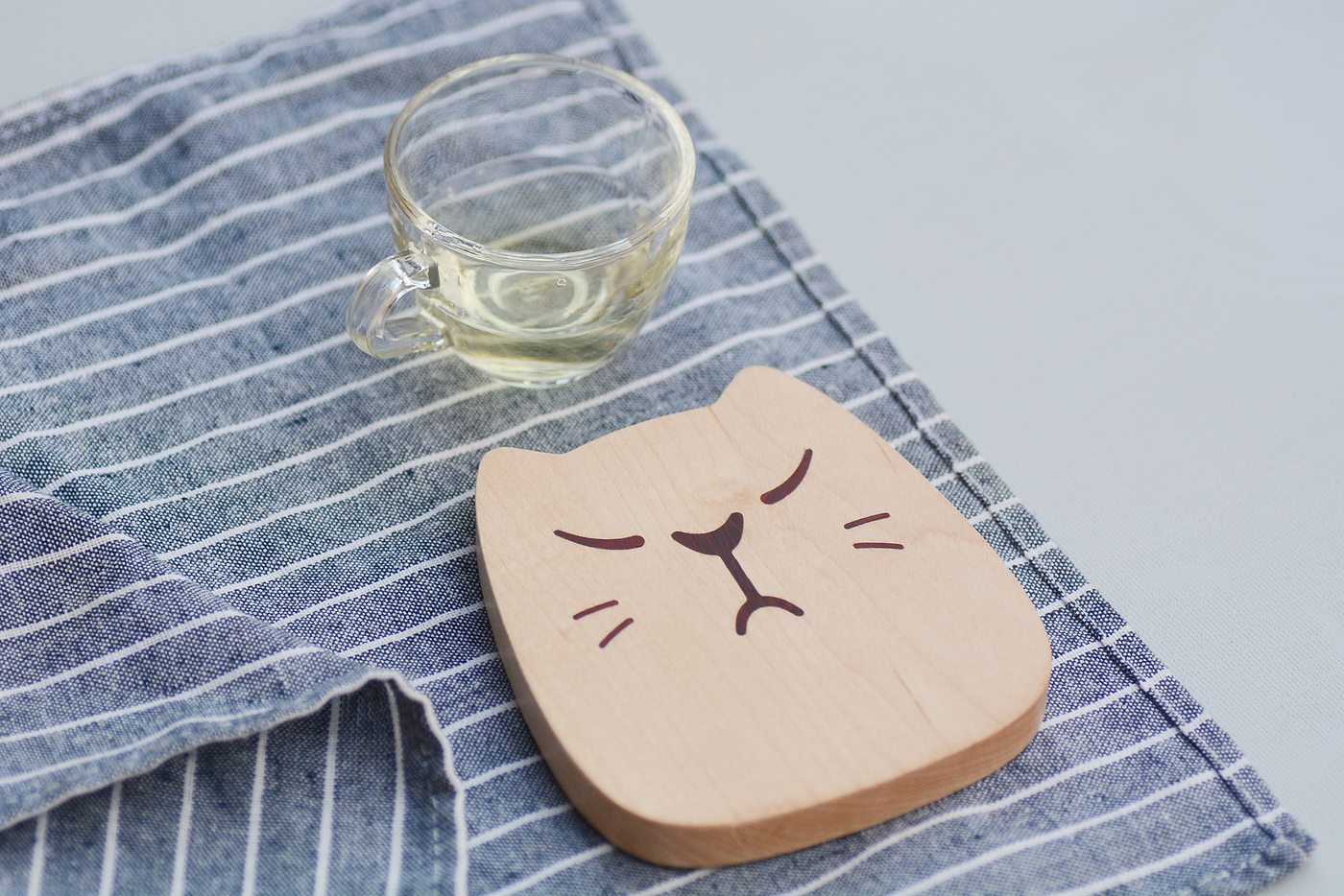 Quality life - Aojiao meow solid wood coaster，