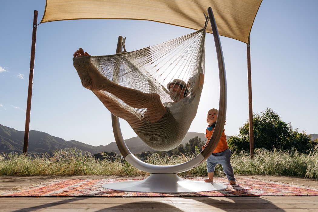 Folks，deck chair，Sitting posture，Hammock chair，leisure time，