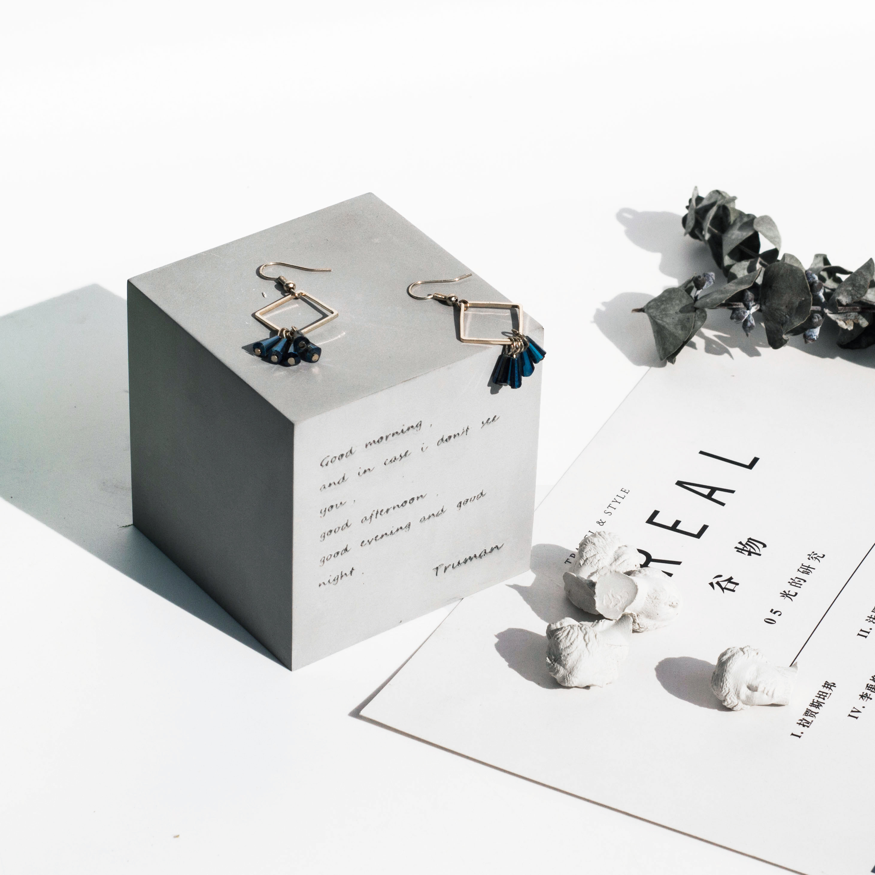 Sculpture base，cement，Handmade，