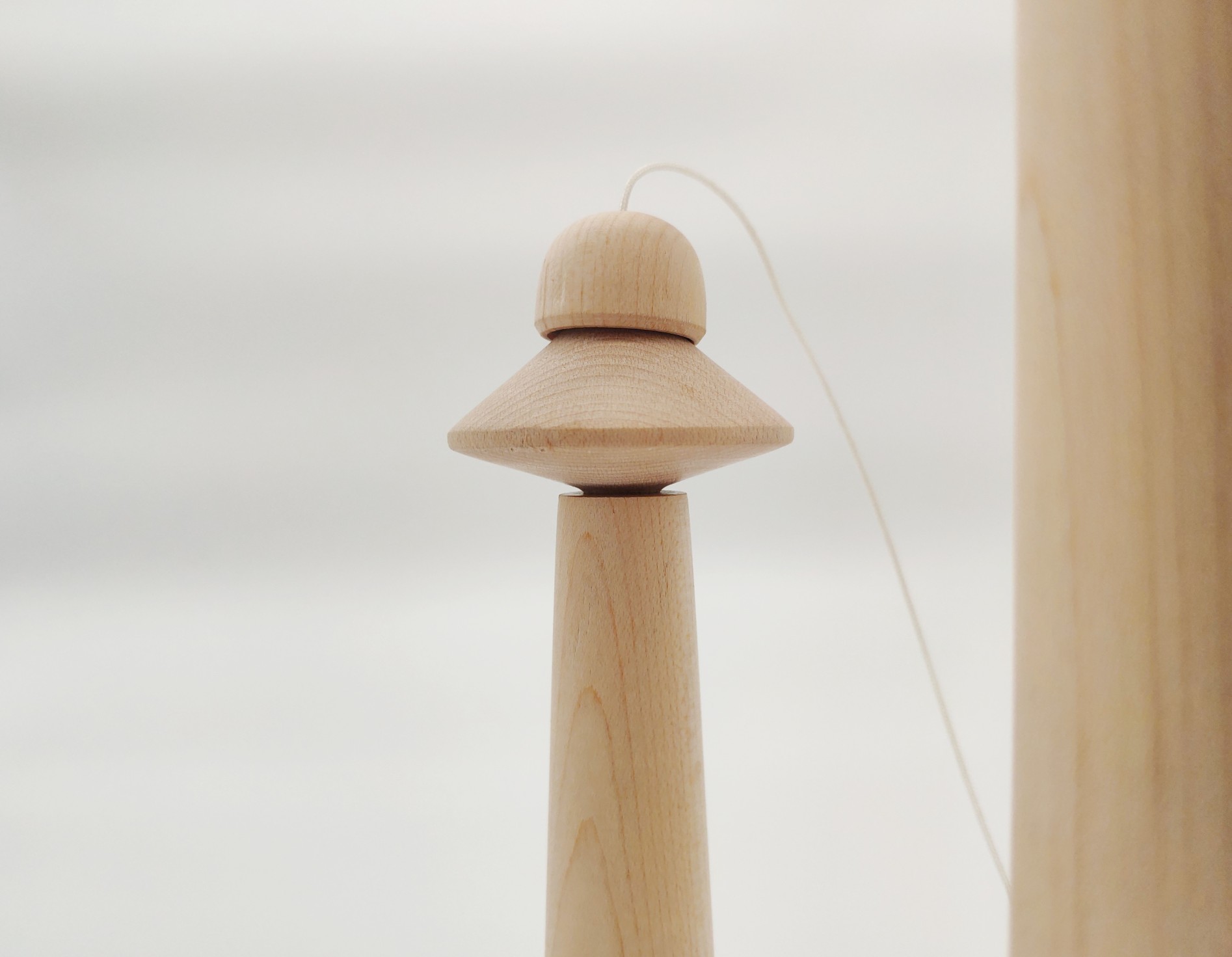 Flying saucer，woodiness，top，Toys，Handmade，Simplicity，