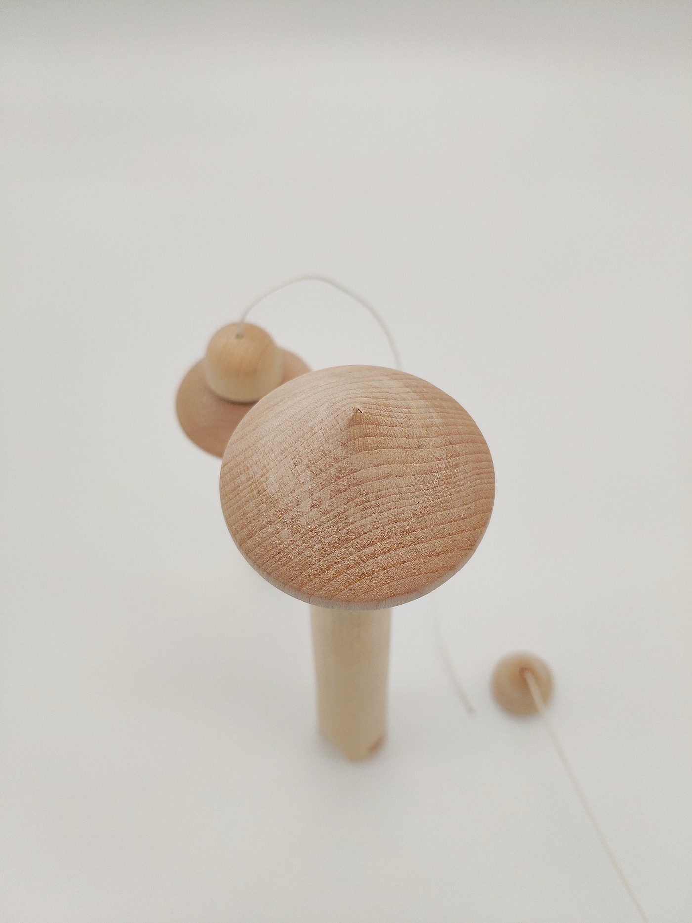 Flying saucer，woodiness，top，Toys，Handmade，Simplicity，