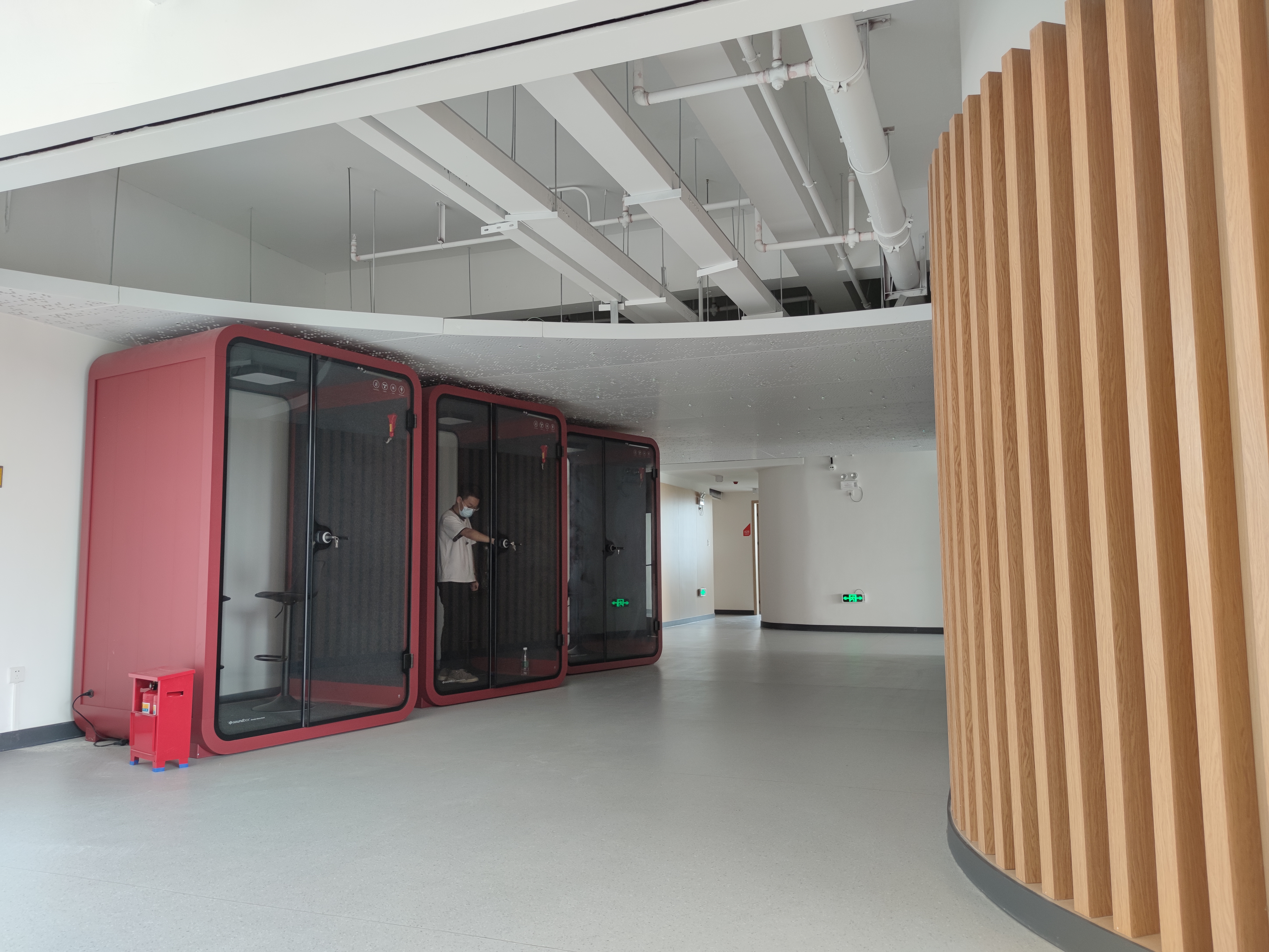 Mute cabin, mobile sound insulation room, telephone booth，