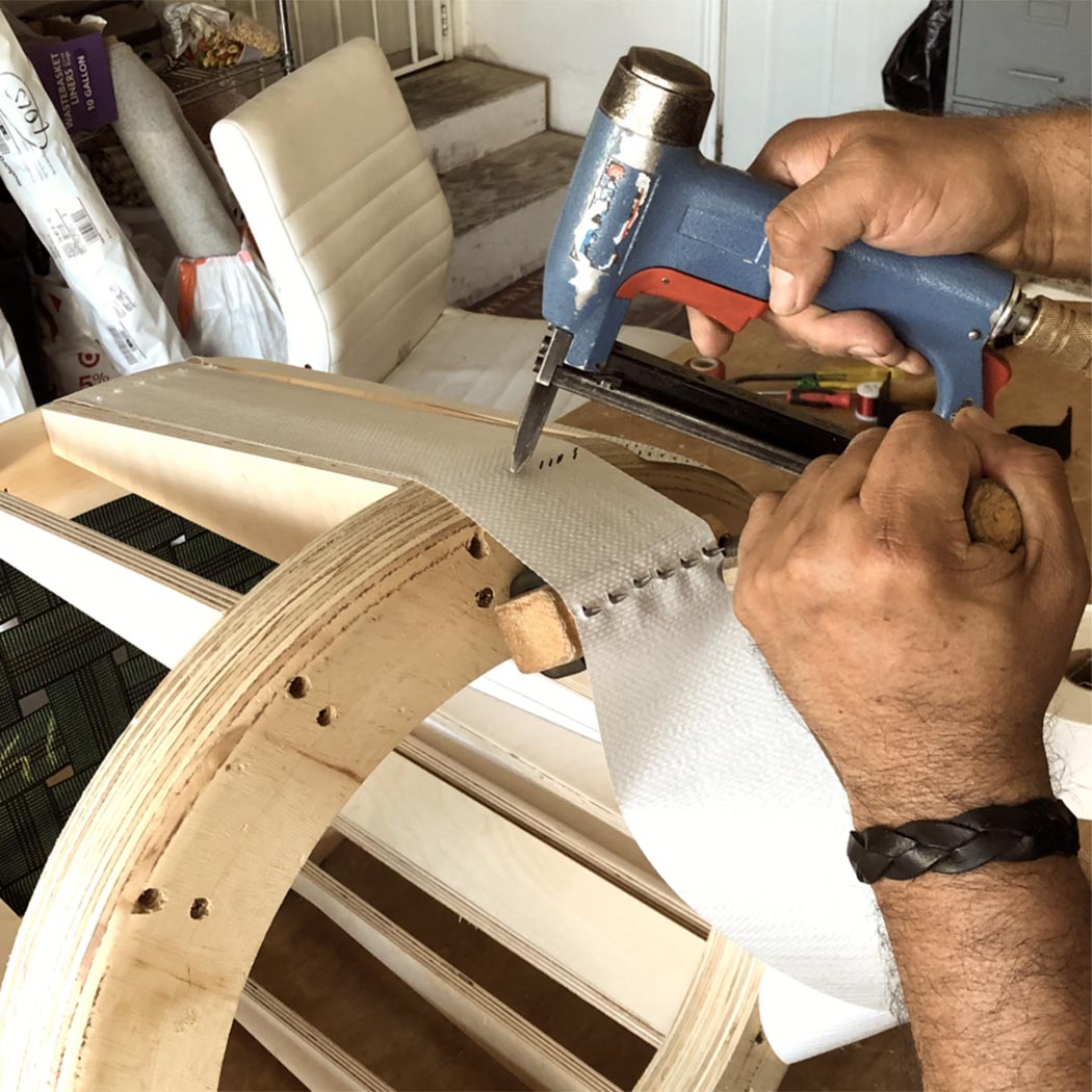 Krishna Rammoha，Stork，Small chair，