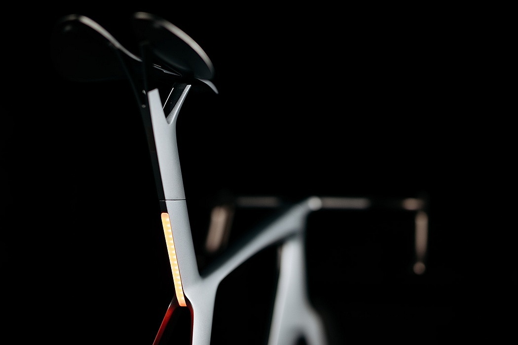 zora，Bicycle，conceptual design，Handlebars，Head，leave，