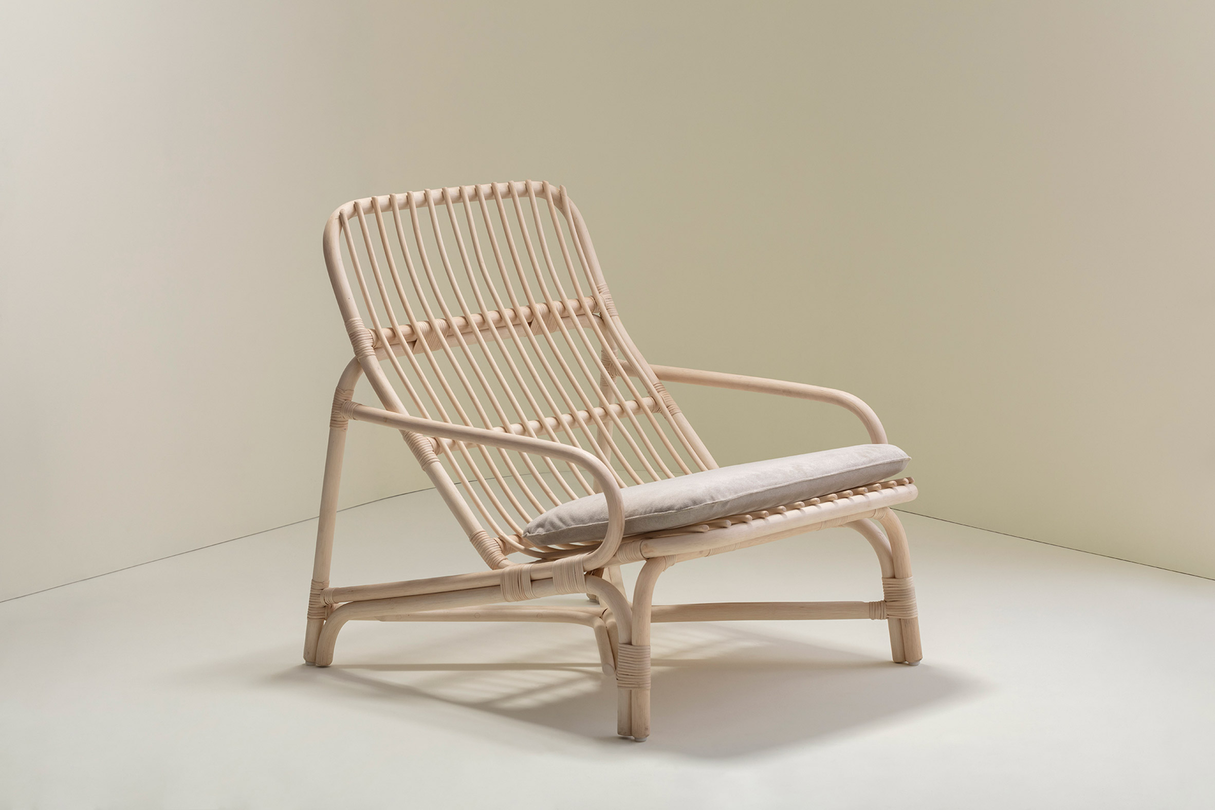 Rattan furniture，furniture design ，Low，