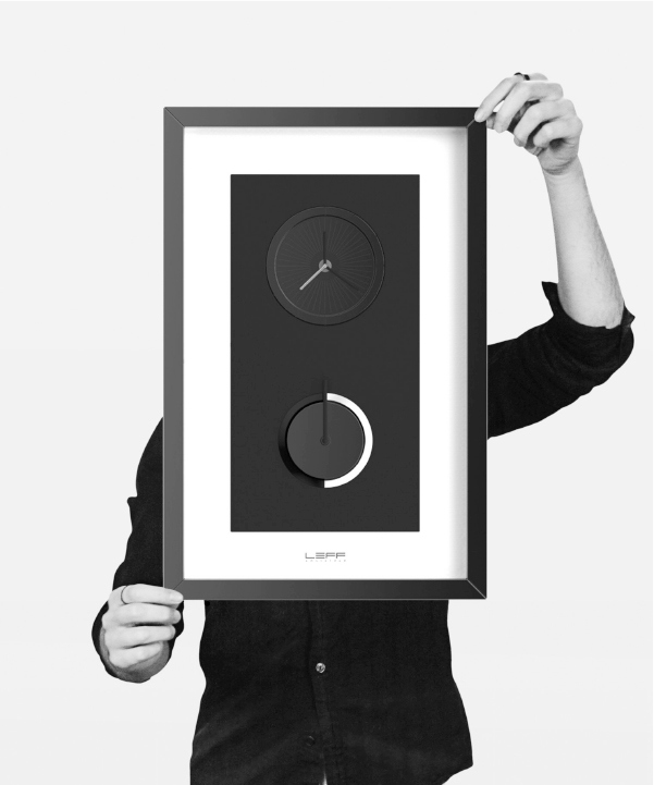 Black and white matching，sundial，Clock，today，day alternates with night，