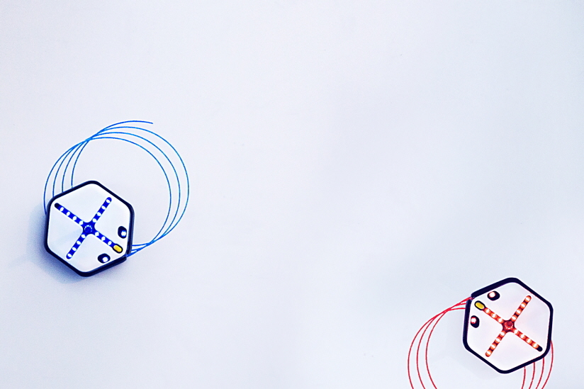 Intelligent device，game，Children's teaching tools，robot，Harvard University，