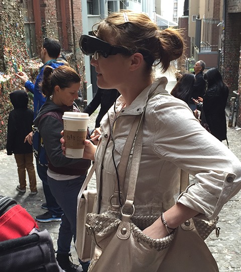 low，glasses，Medical assistance，Rehabilitation equipment，Bluetooth headset，Visual sharing，