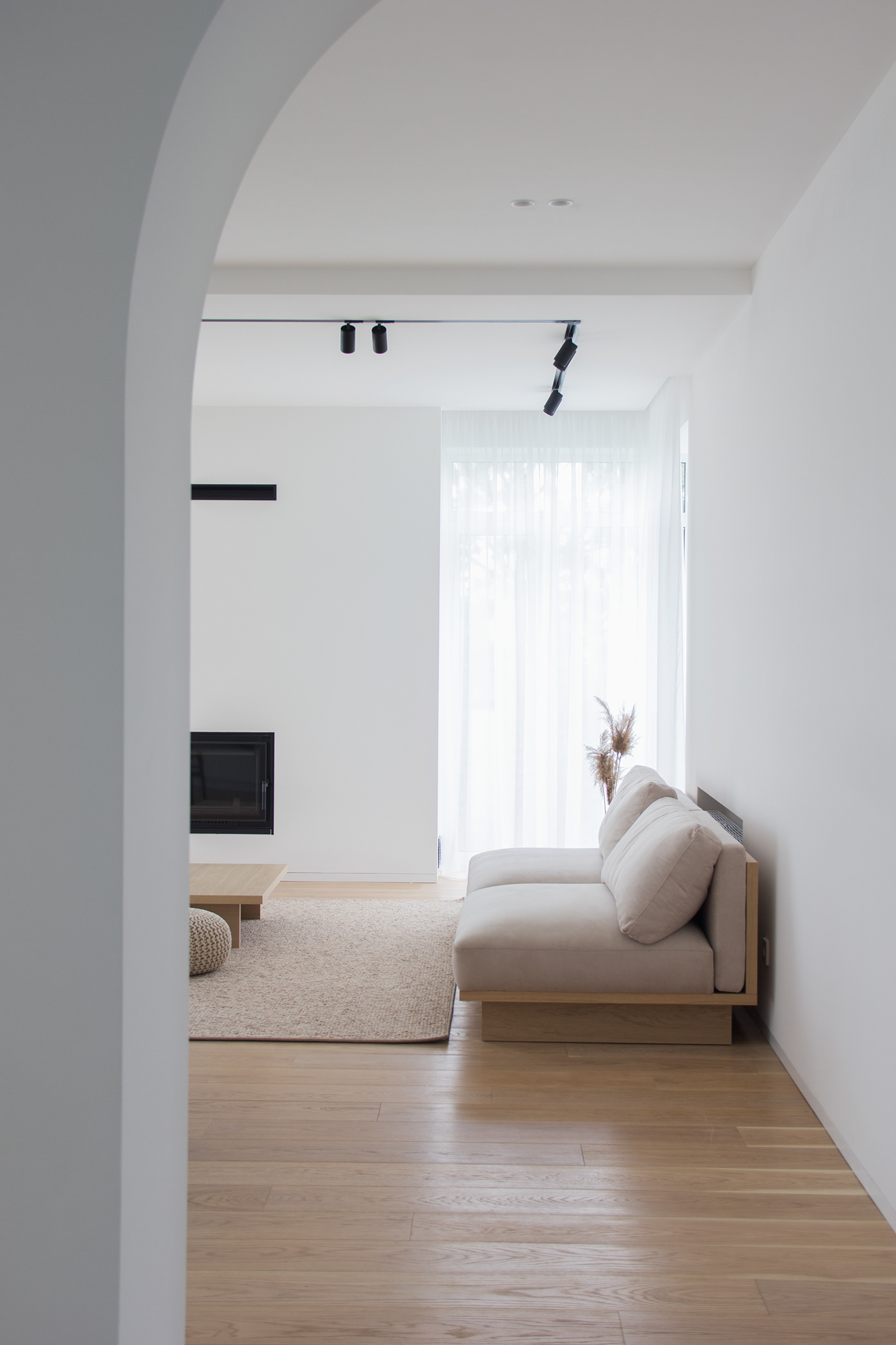 Interior design，Simplicity，cozy，White and grey interior，