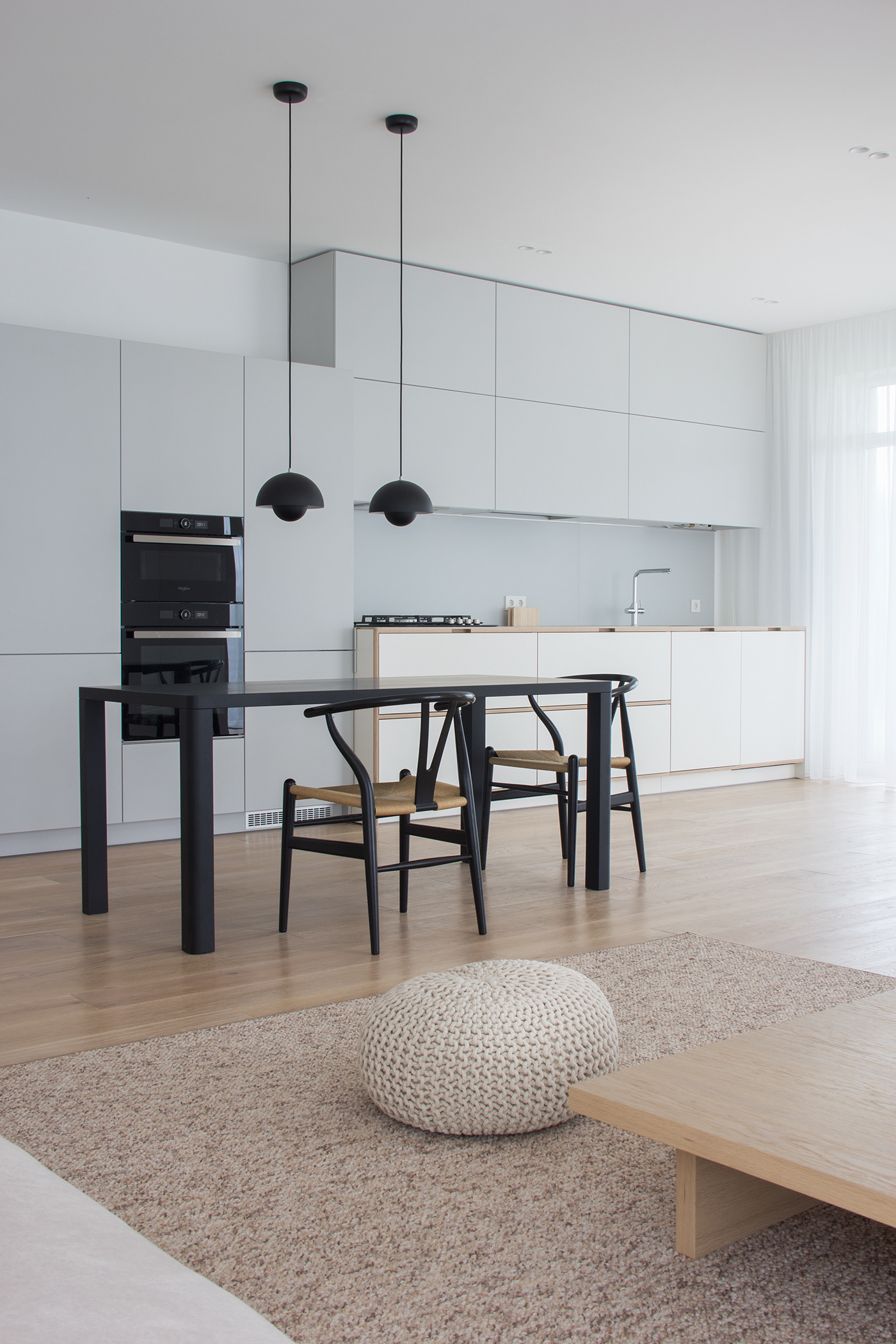 Interior design，Simplicity，cozy，White and grey interior，