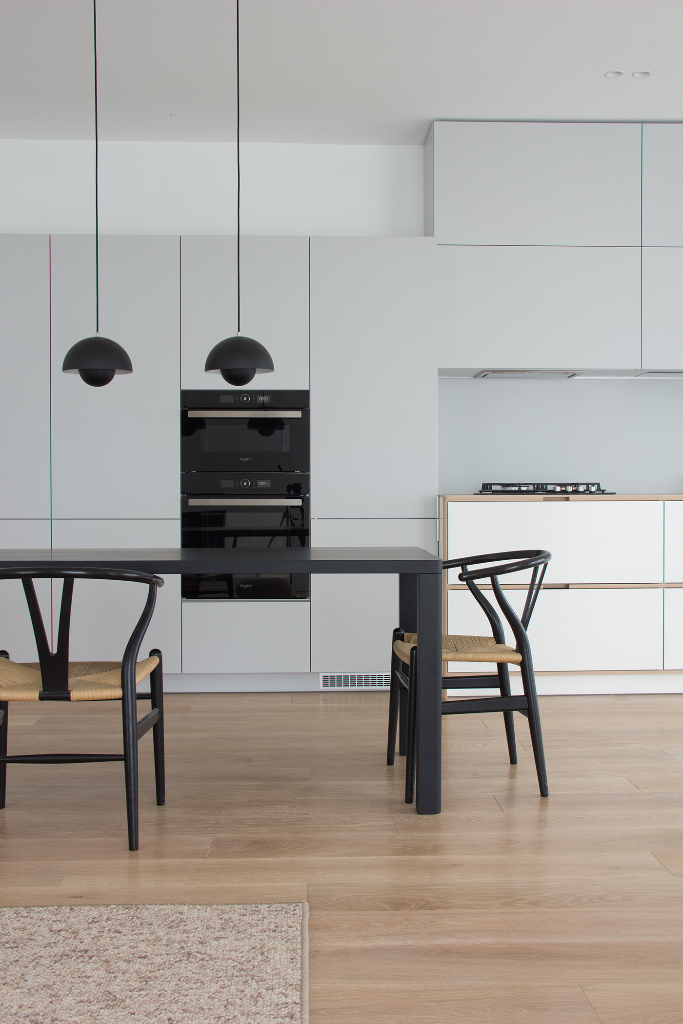 Interior design，Simplicity，cozy，White and grey interior，