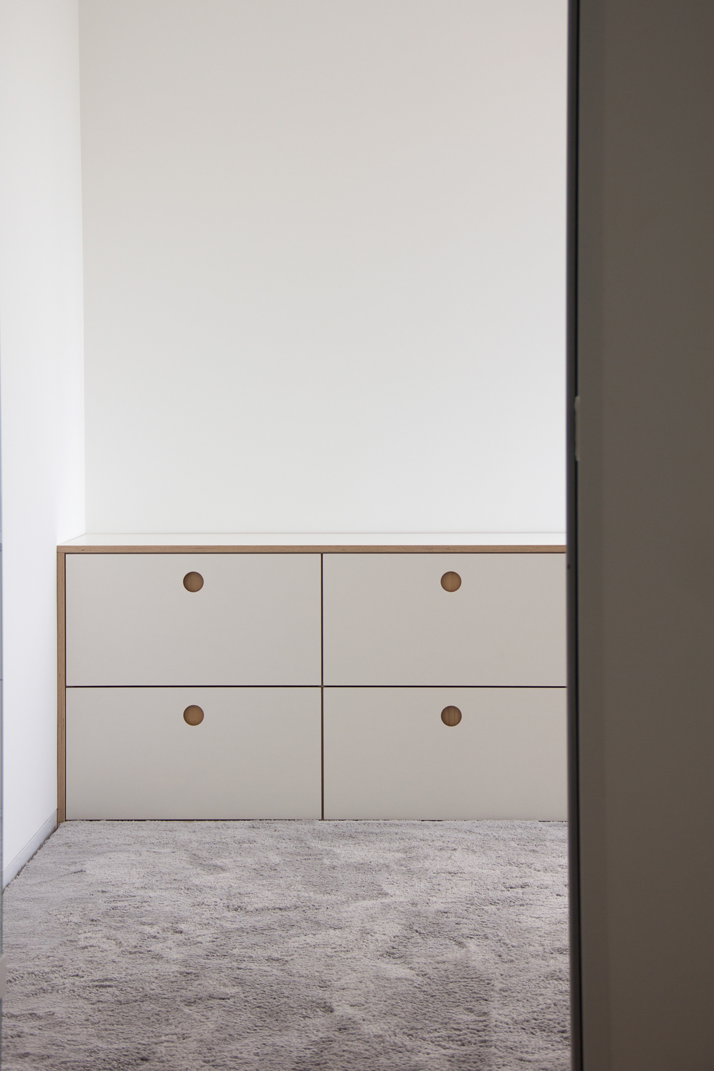 Interior design，Simplicity，cozy，White and grey interior，