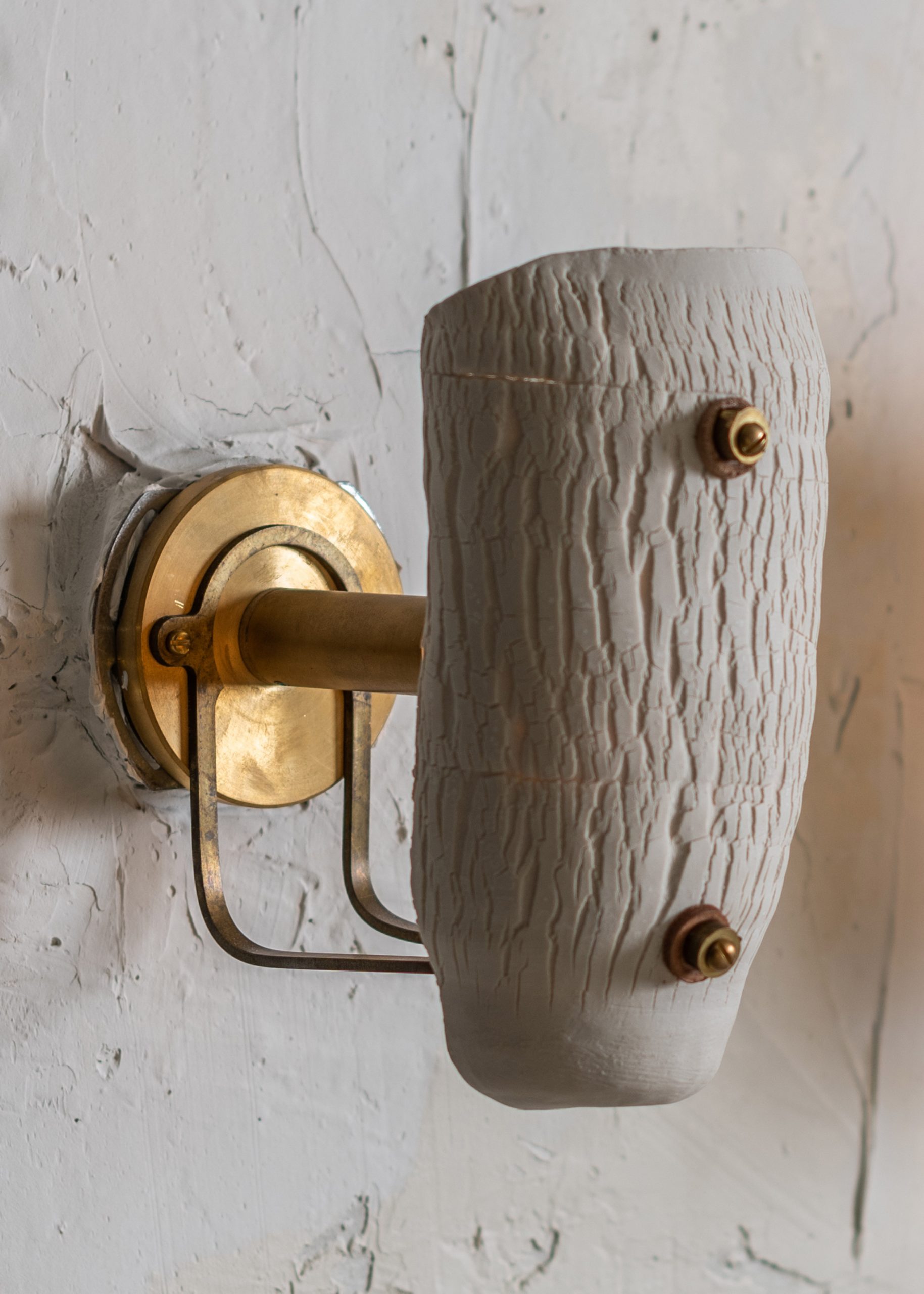 ceramics，lamps and lanterns，lighting，dry up，Desert，