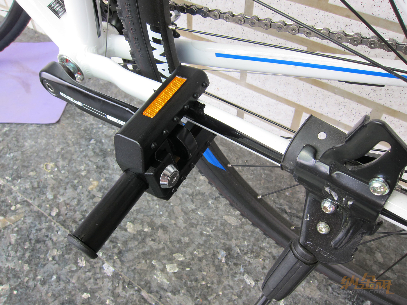 Bicycle，lock，Foot pedal，