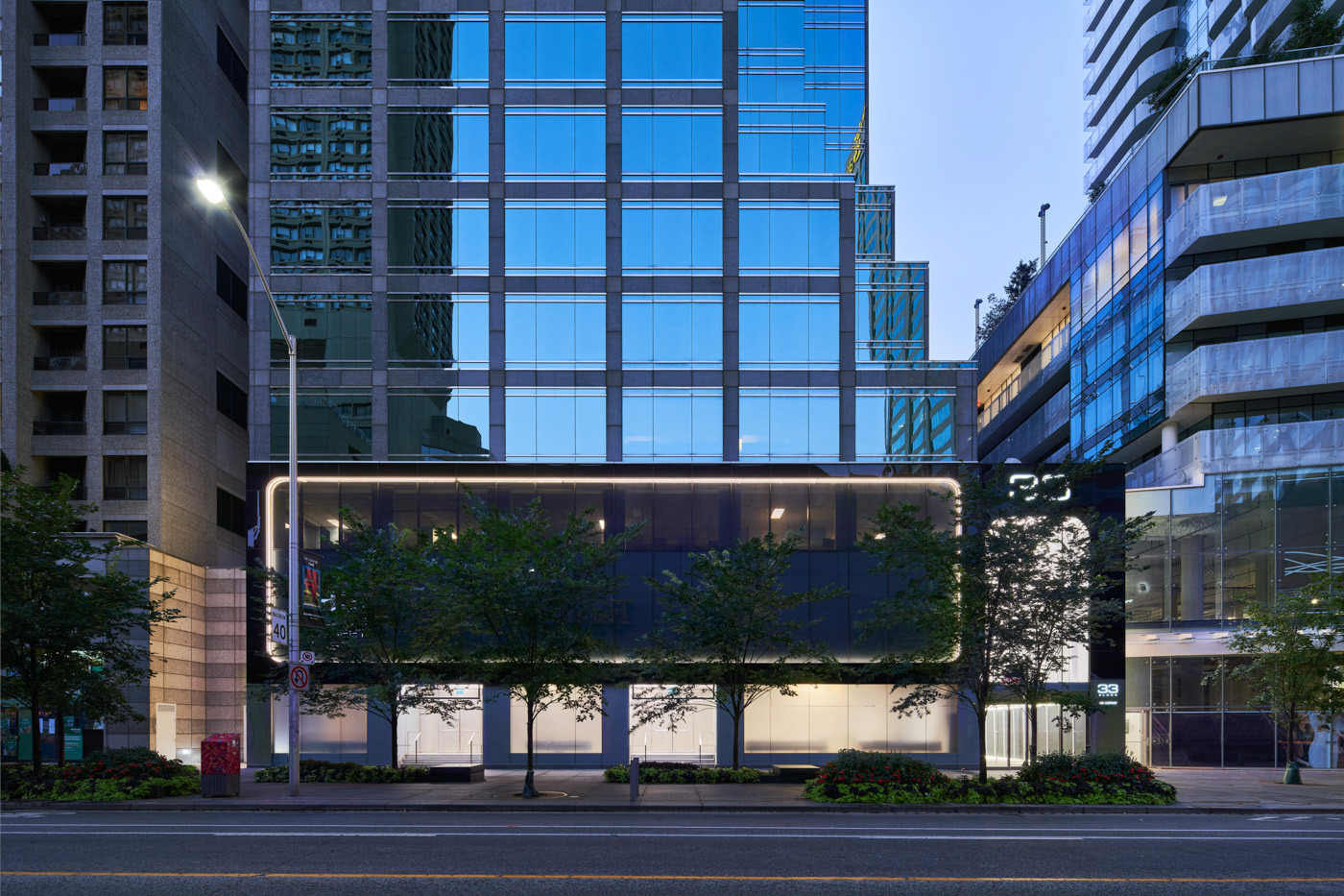 Bloor Street East 33，Architectural design，Exhibition hall design，